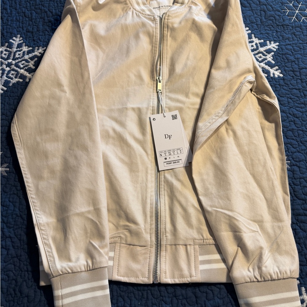 Denim & Flower Beige Zip-Up Jacket